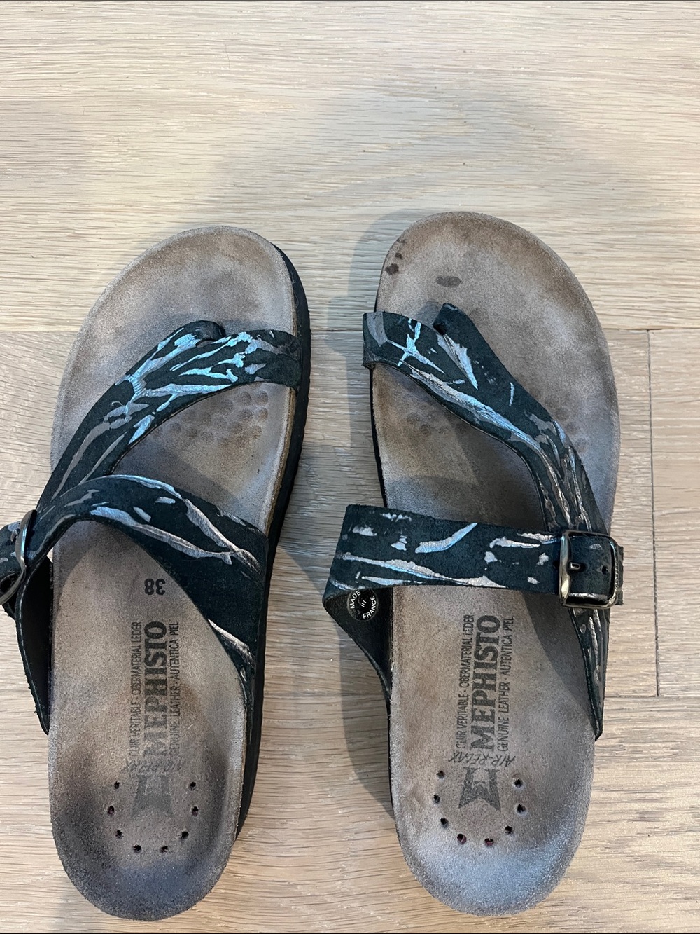 Mephisto Women's Black and Teal Patterned Strap Sandals